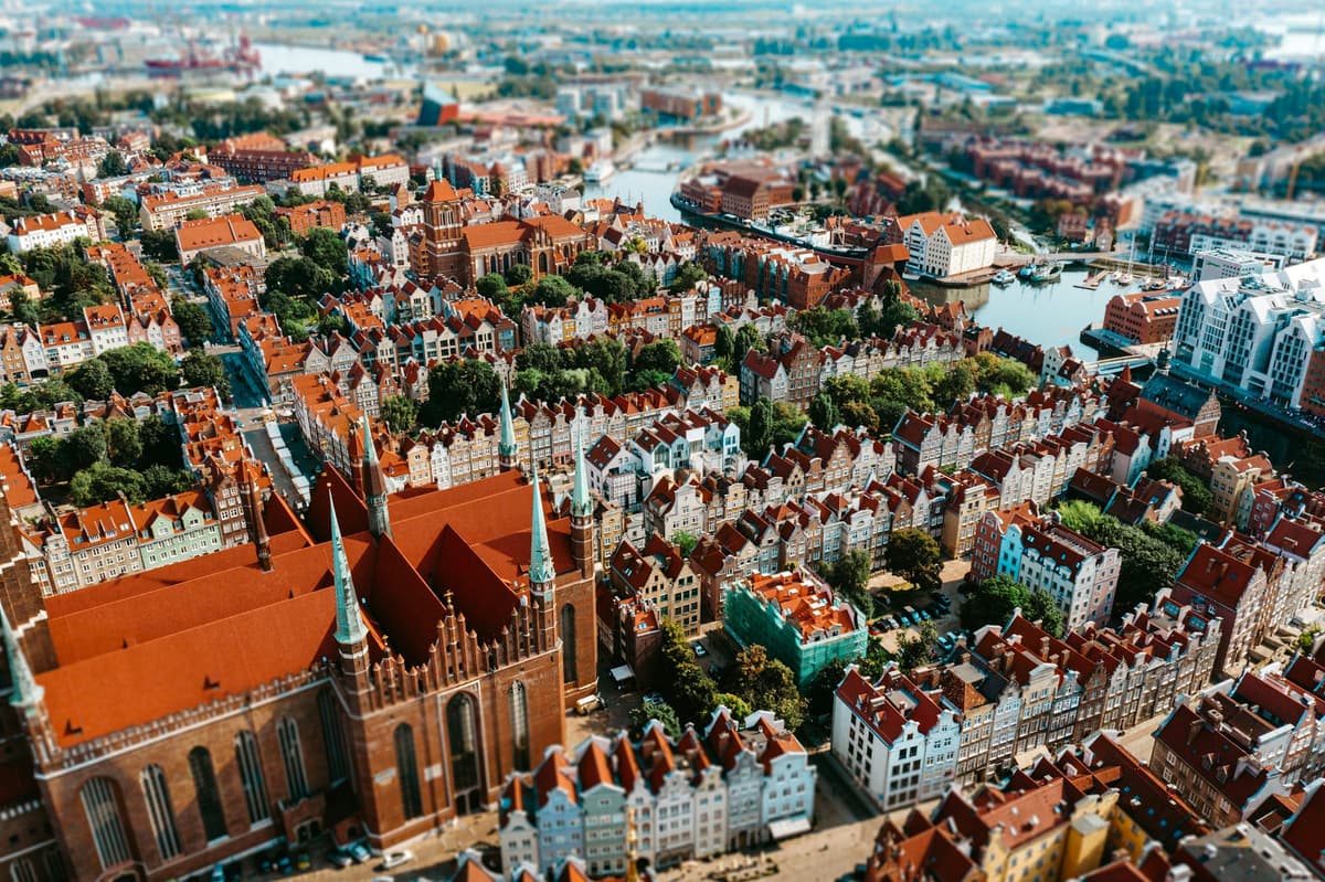 Фон для оформления визы в Польшу